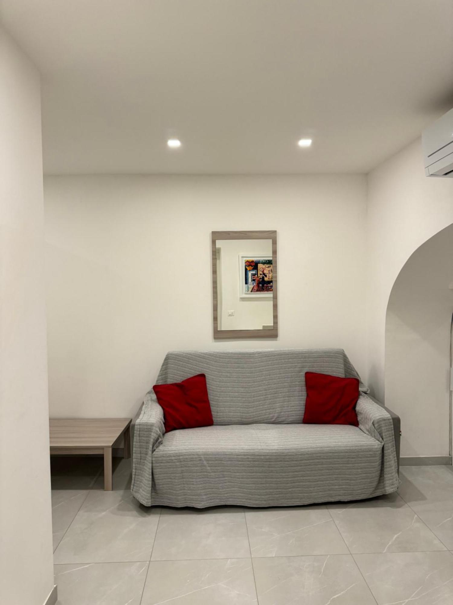 Re House Suite & Deluxe Apartament Ascoli Piceno Exterior foto