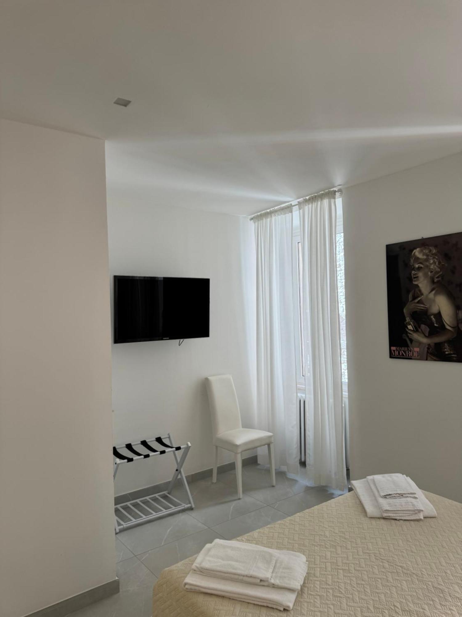 Re House Suite & Deluxe Apartament Ascoli Piceno Exterior foto
