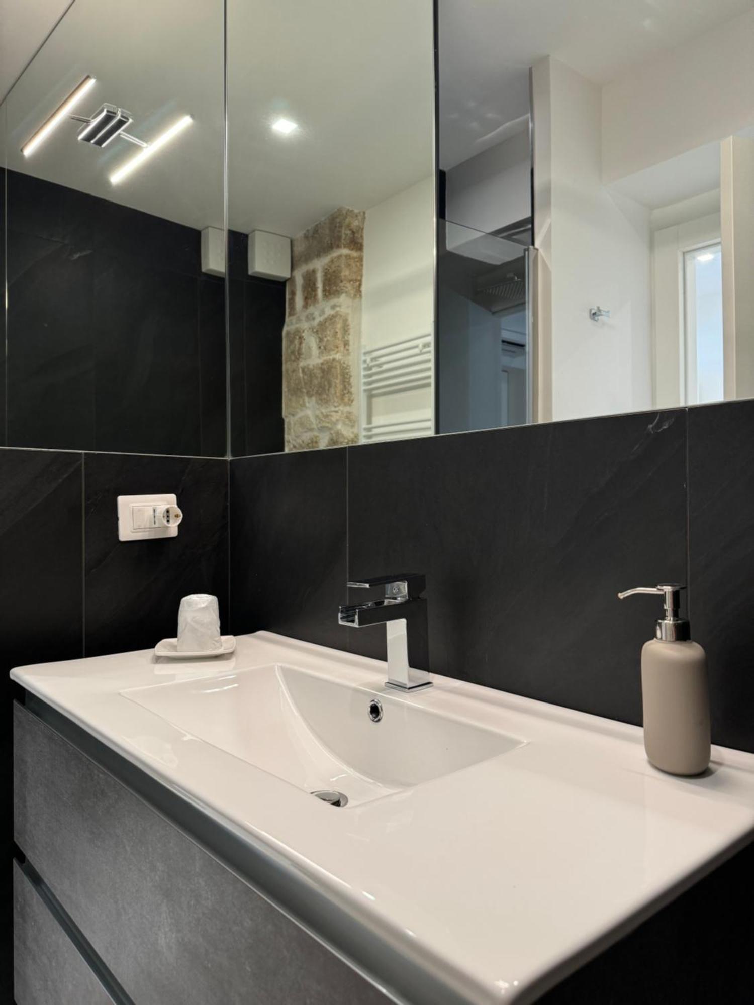 Re House Suite & Deluxe Apartament Ascoli Piceno Exterior foto